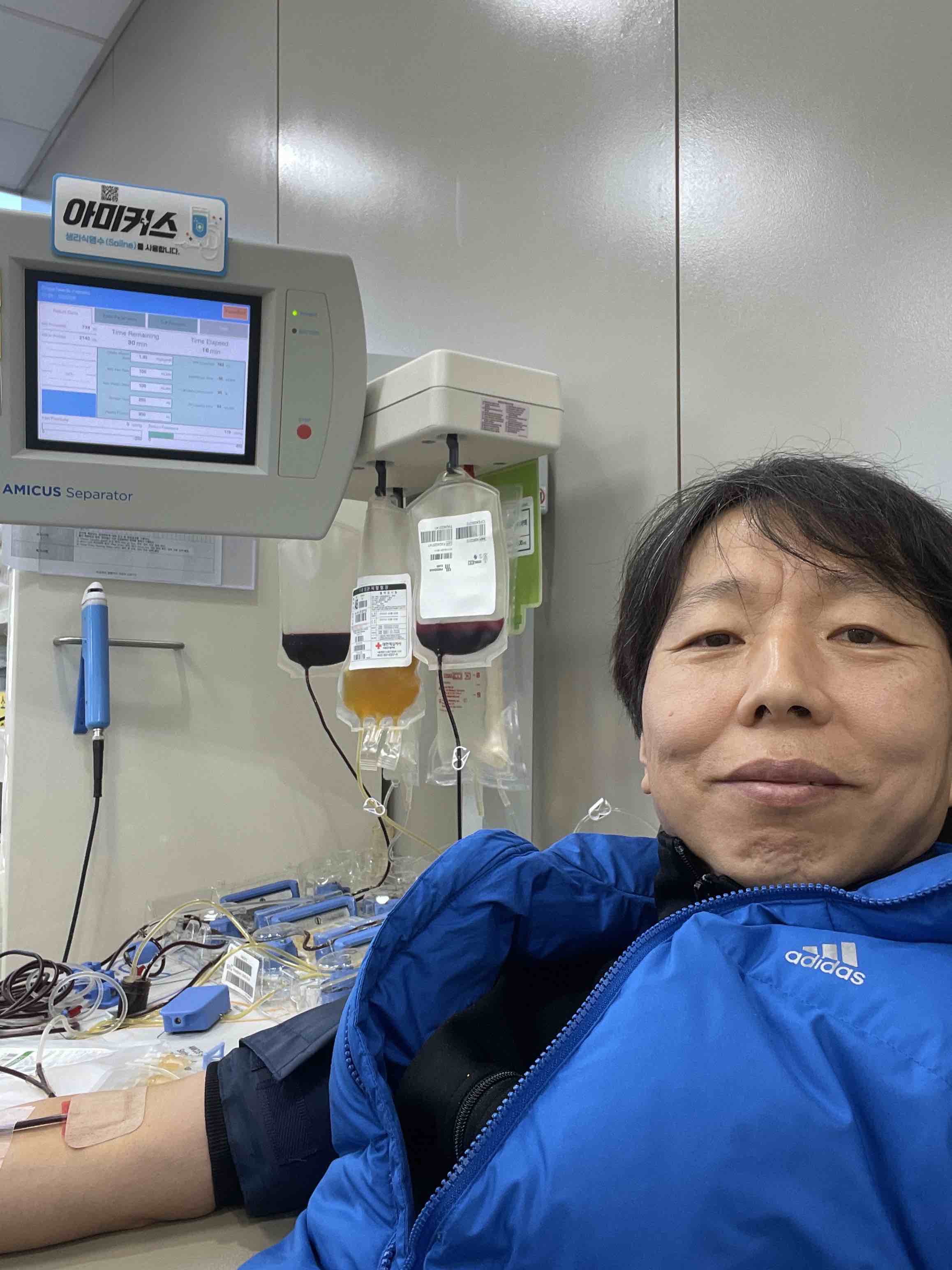 3번 전혈 이번에 혈장 / 혈소판 생각보다 시간 적게 걸리고
헌혈때도 아프지 않고 좋았다. ㅎ