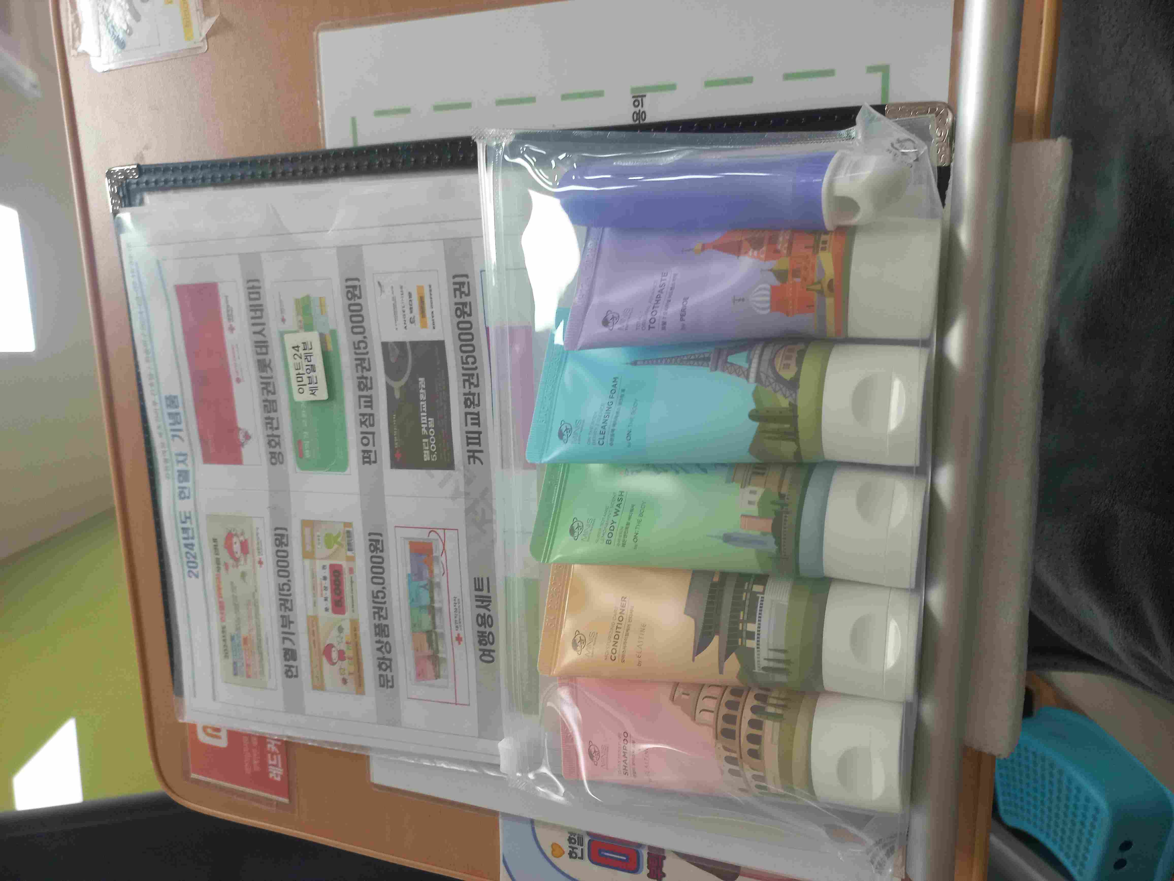 강원대센터는 처음 방문해서 약간 긴장했는데 간호사 선생님들도 너무 친절하시고 시설도 좋아서 헌혈 잘 끝마쳤어요! 다음에도 꼭 여기로 와야겠어요 ㅎㅎ