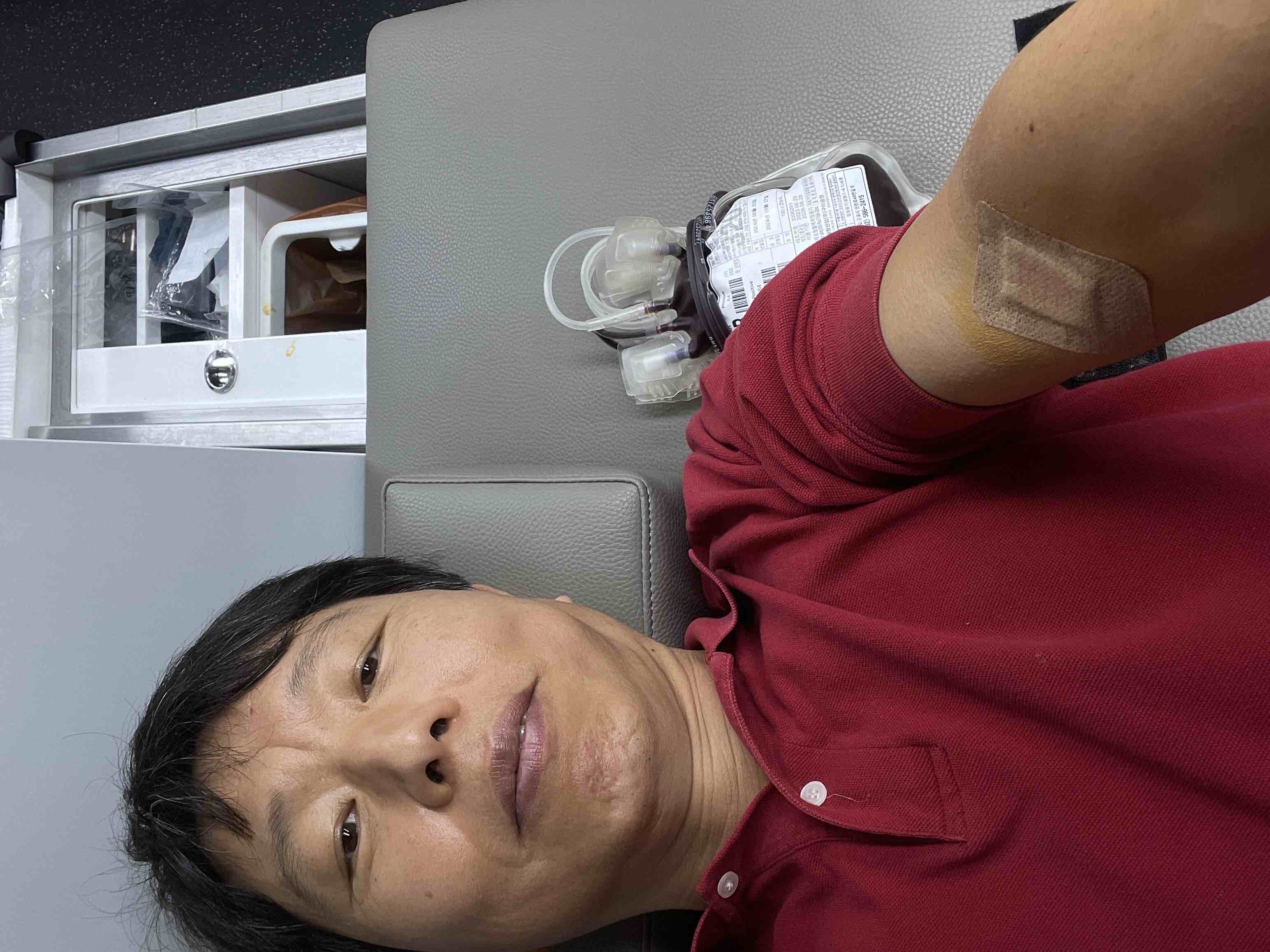 여의도 근로자회관앞에 현혈차 
넘 친절하고 꼼꼼히 끝까지 보살펴주는 배려심
넘 좋아서 첫번째 두번째 다 같은 곳에서 했습니다.